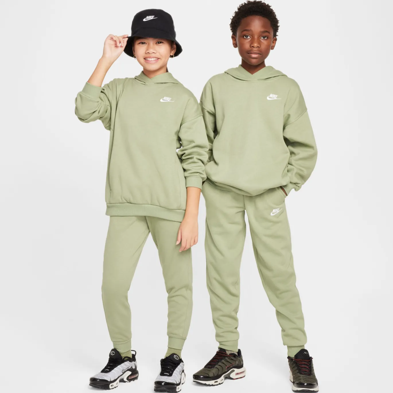 Nike Sportswear Club Fleece Joggingbroek Kids Lichtgroen Wit