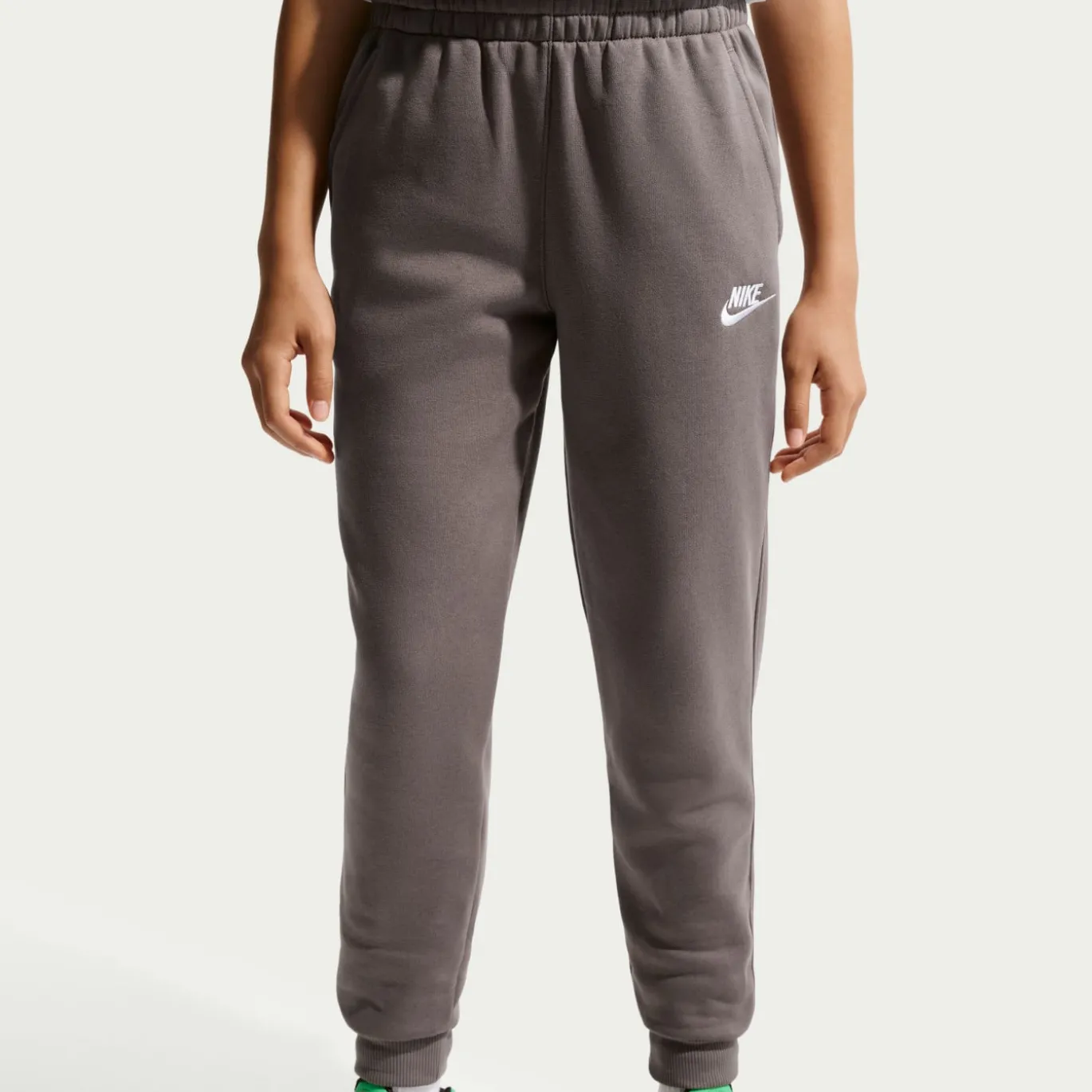 Nike Sportswear Club Fleece Trainingspak Hooded Kids Donkergrijs Lichtgrijs