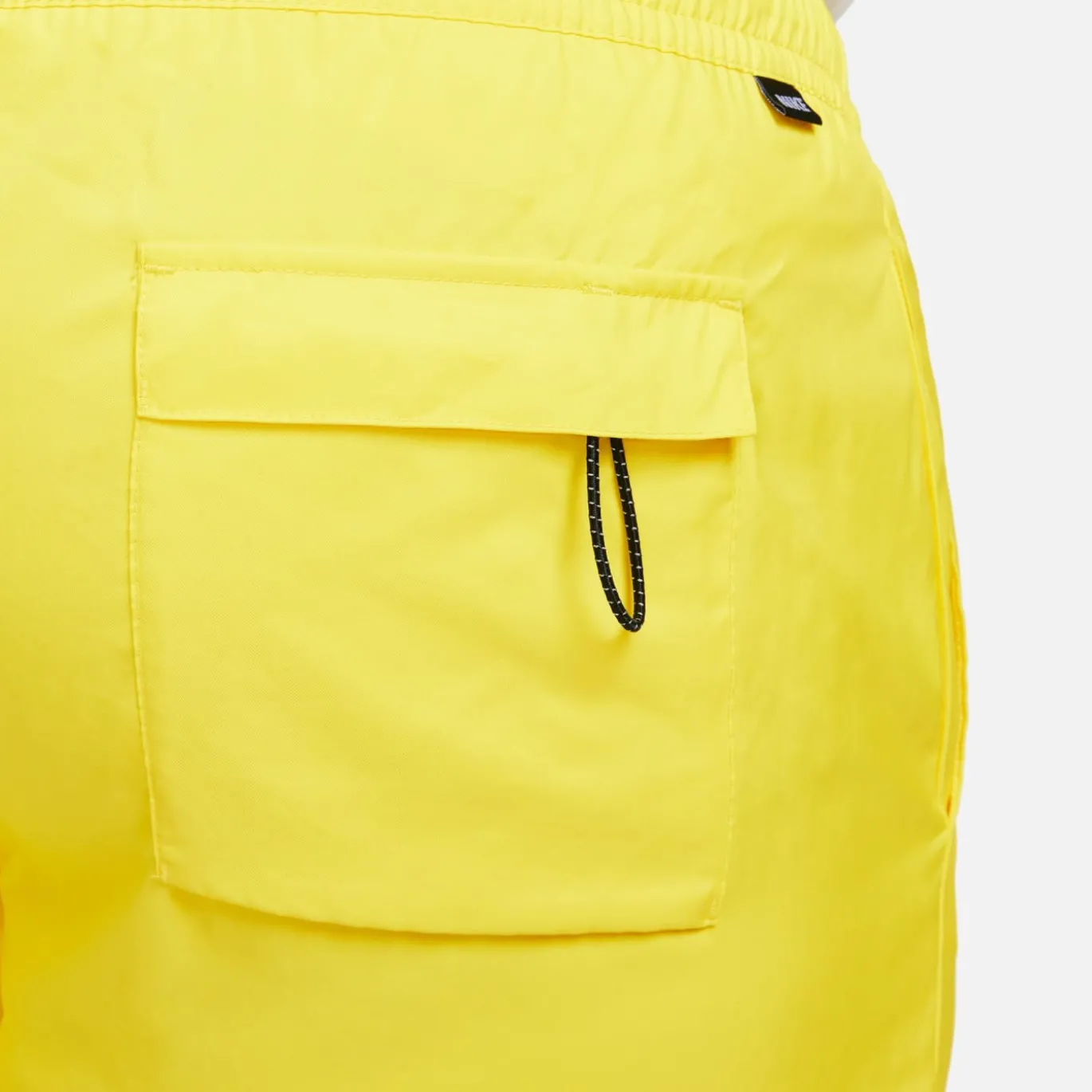 Nike Sportswear Club Woven Broekje Geel Wit