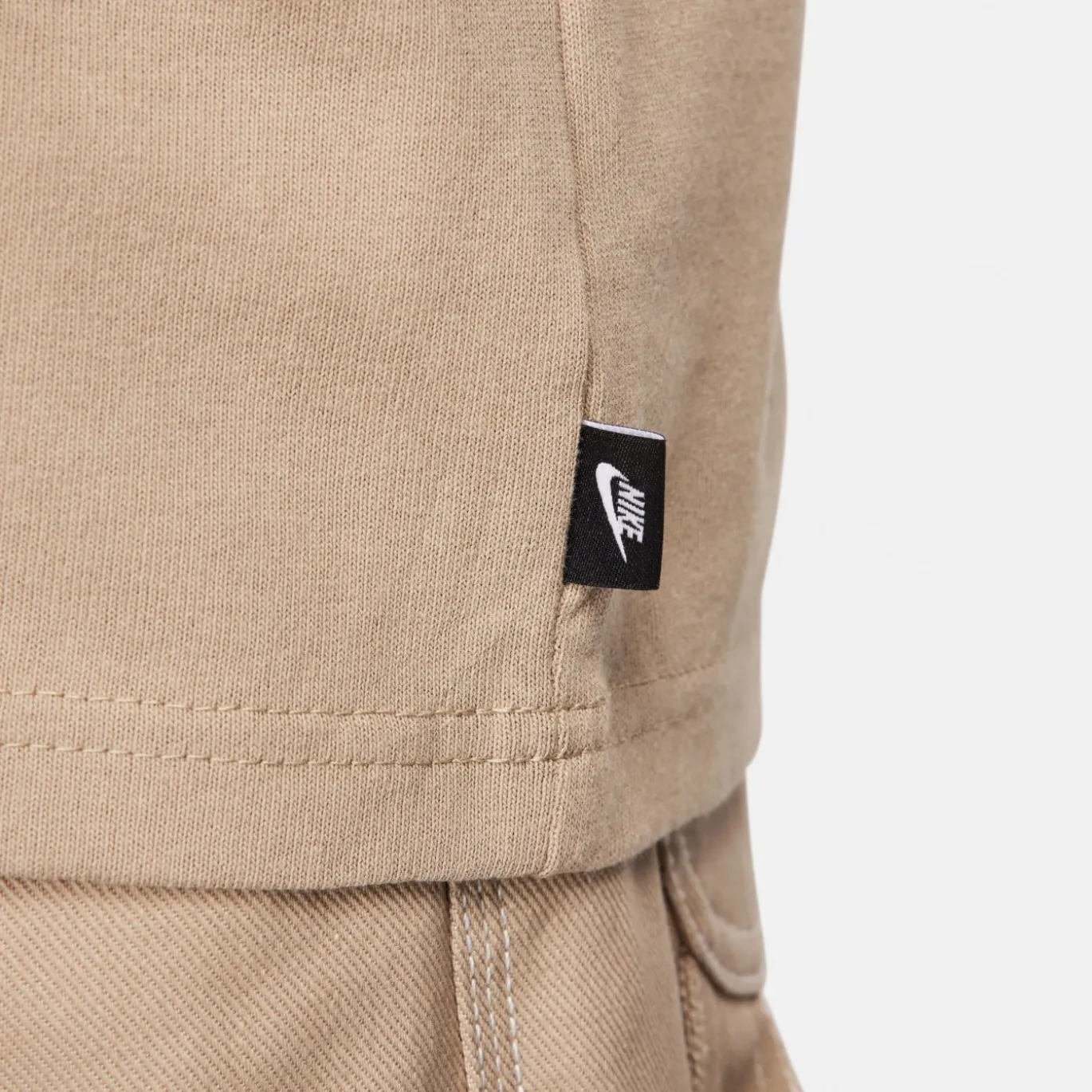 Nike Sportswear Premium Essentials T-Shirt Beige