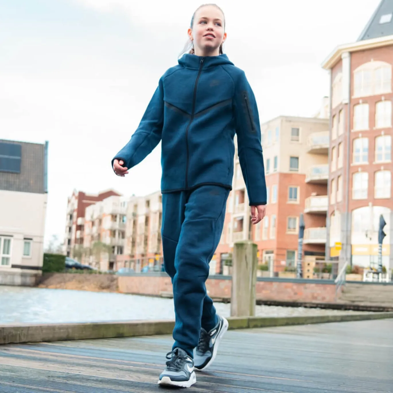 Nike Tech Fleece Sportswear Joggingbroek Kids Donkerblauw Zwart