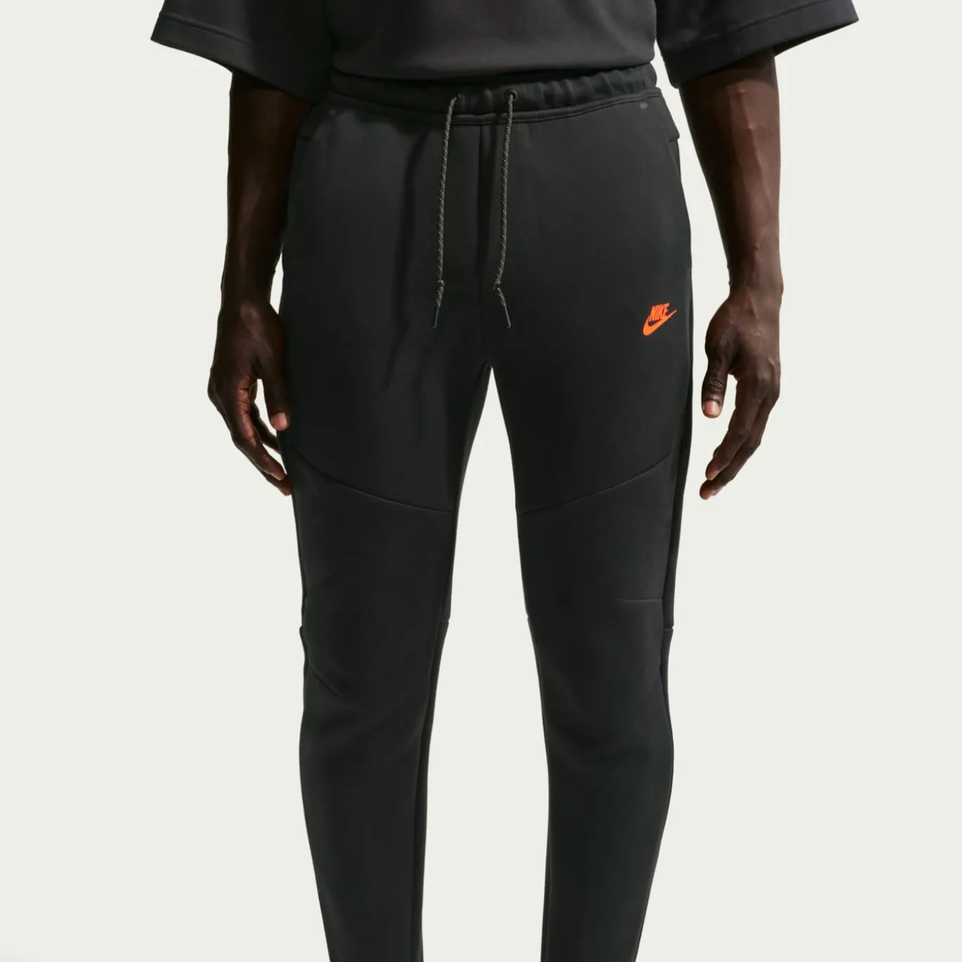 Nike Tech Fleece Sportswear Joggingbroek Zwart Felrood