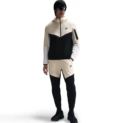 Nike Tech Fleece Sportswear Trainingspak Beige Zwart Gebroken Wit