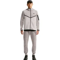 Nike Tech Fleece Sportswear Trainingspak Lichtgrijs Beige Zwart