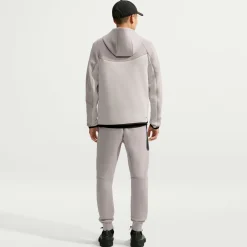 Nike Tech Fleece Sportswear Trainingspak Lichtgrijs Beige Zwart
