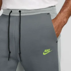 Nike Tech Fleece Sportswear Trainingspak Grijs Donkergrijs Felgroen