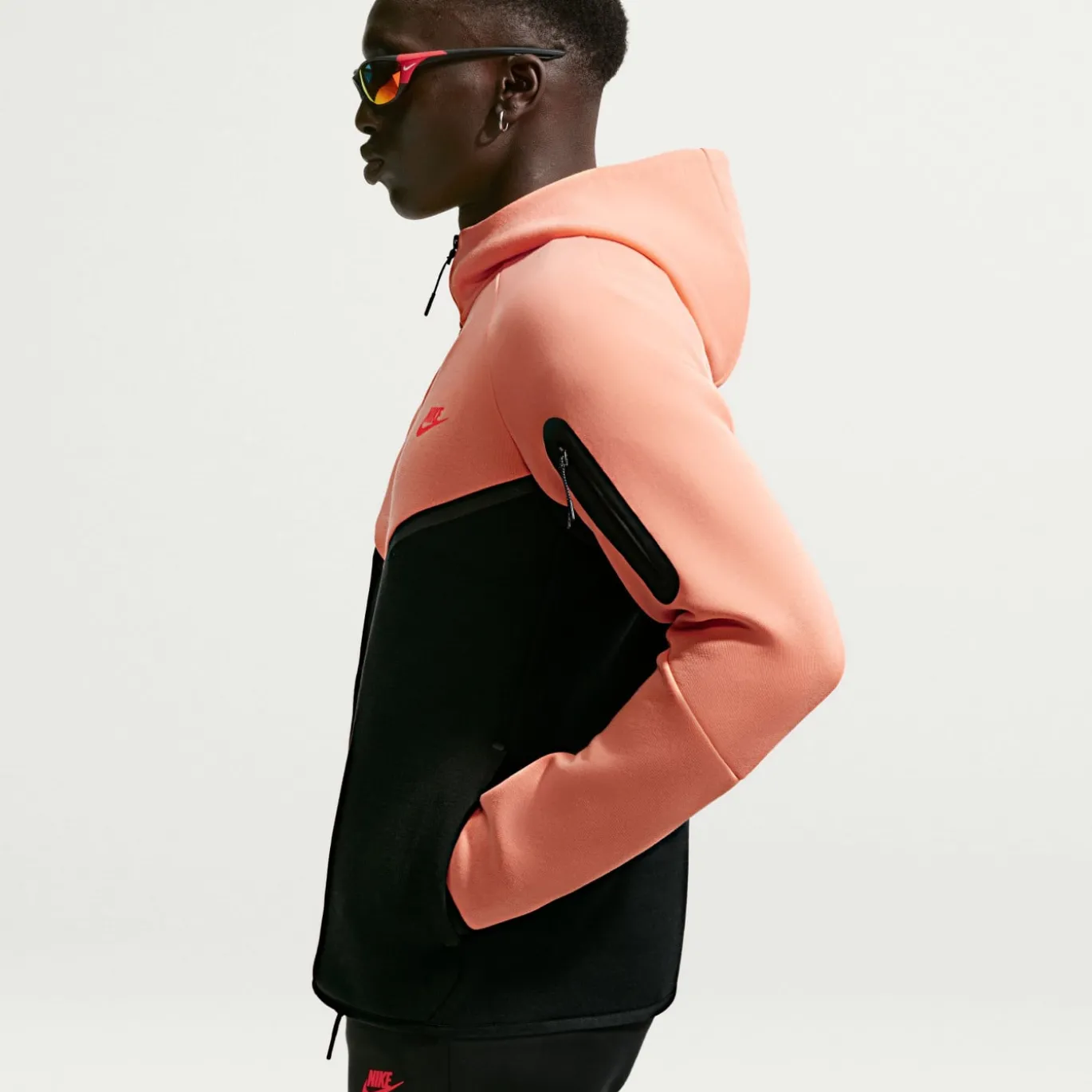 Nike Tech Fleece Sportswear Trainingspak Lichtoranje Zwart Felrood