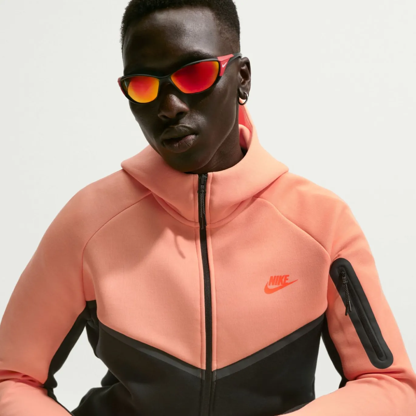 Nike Tech Fleece Sportswear Trainingspak Lichtoranje Zwart Felrood