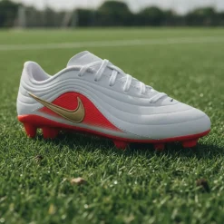 Nike Tiempo Maestro Club Gras / Kunstgras Voetbalschoenen (MG) Peuters/Kleuters Wit Felrood Goud