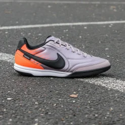 Nike Tiempo Streetgato Premium Straatvoetbalschoenen Lichtpaars Zwart Oranje