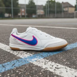 Nike Tiempo Streetgato Straatvoetbalschoenen Kids Wit Blauw Felroze