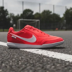 Nike Tiempo Streetgato Straatvoetbalschoenen Rood Wit