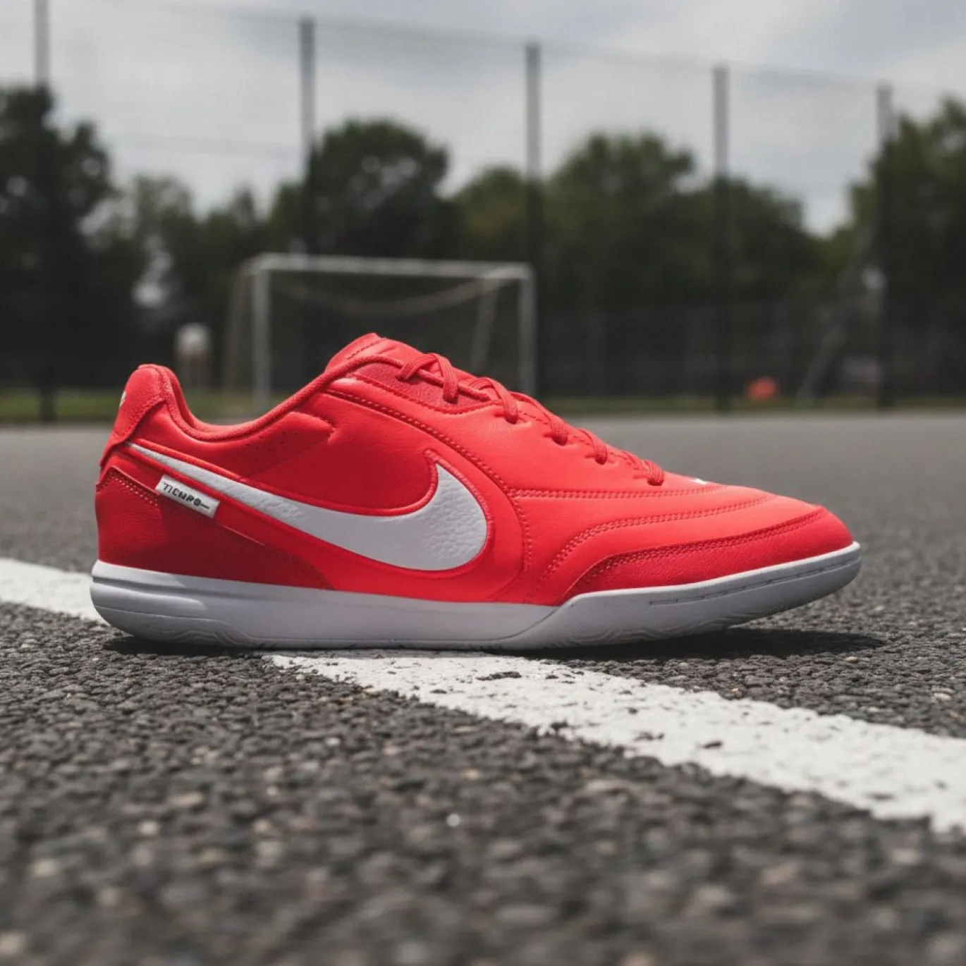 Nike Tiempo Streetgato Straatvoetbalschoenen Rood Wit