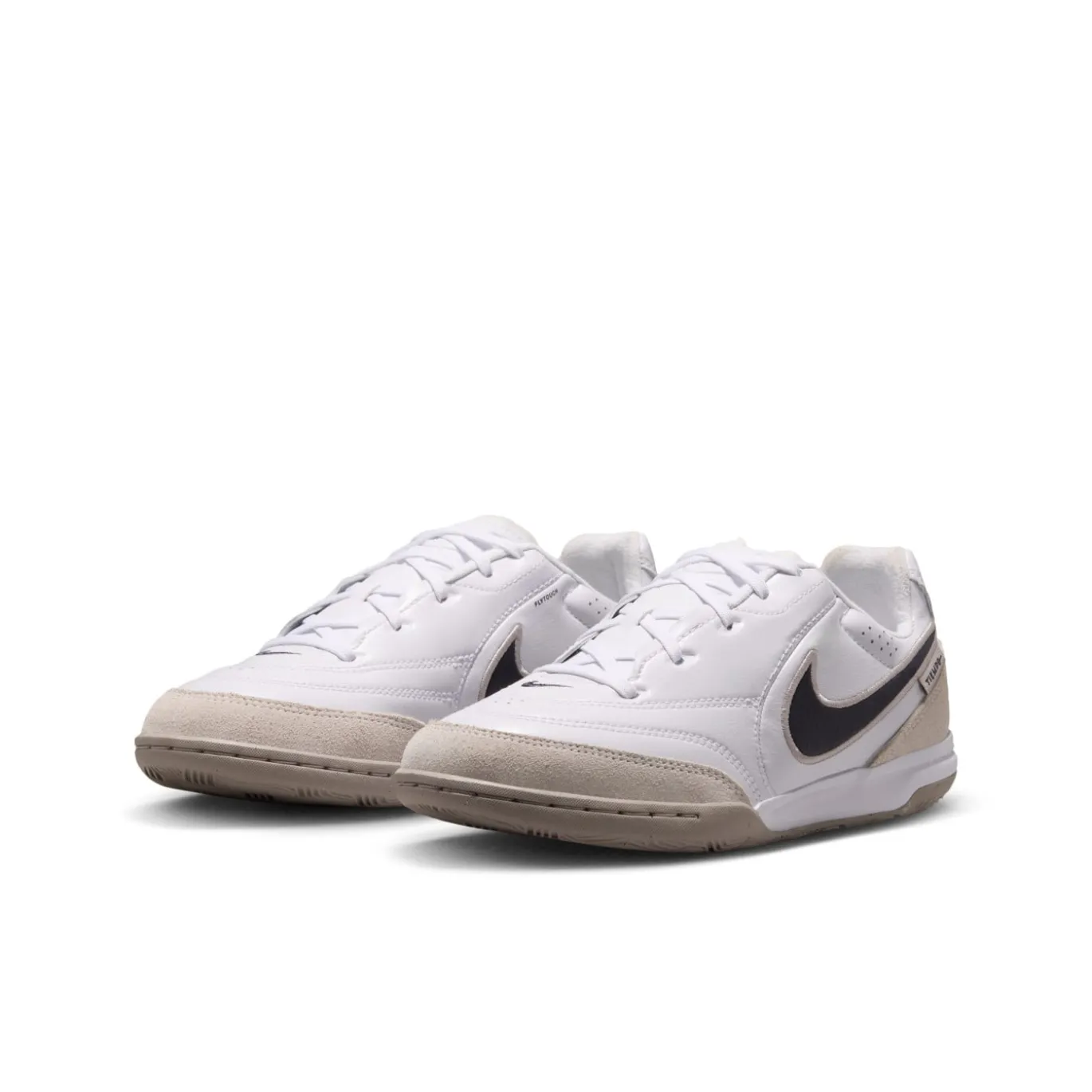Nike Tiempo Streetgato Straatvoetbalschoenen Kids Wit Zwart Beige