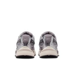 Nike V5 RNR Sneakers Grijs Zilver