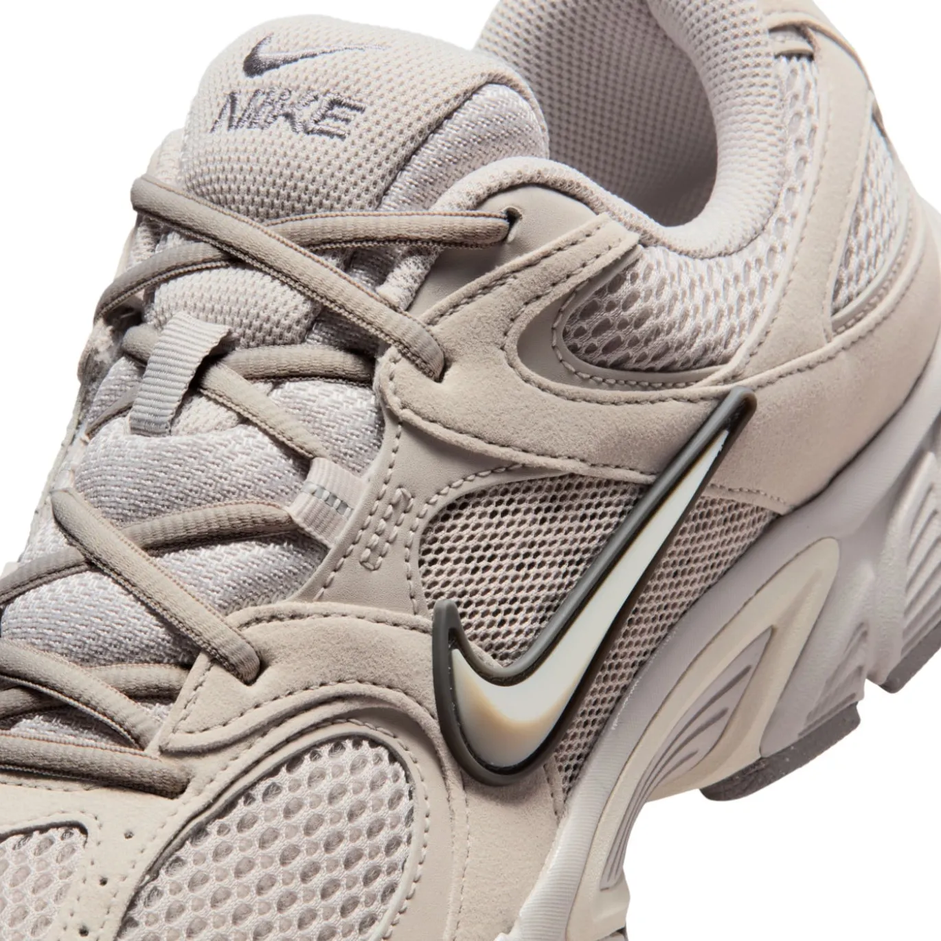 Nike V5 RNR Sneakers Lichtbruin Grijs Zilvergrijs