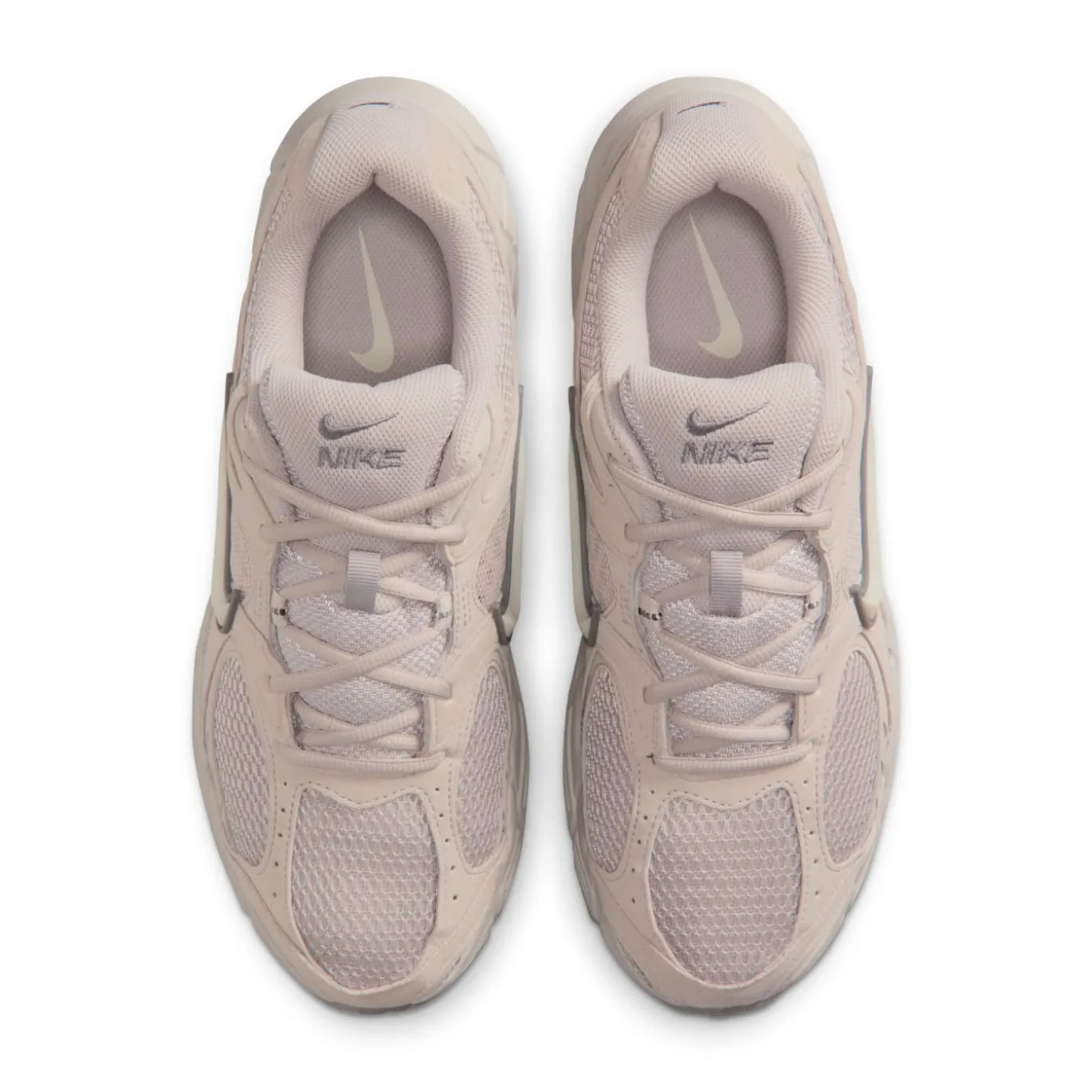 Nike V5 RNR Sneakers Lichtbruin Grijs Zilvergrijs