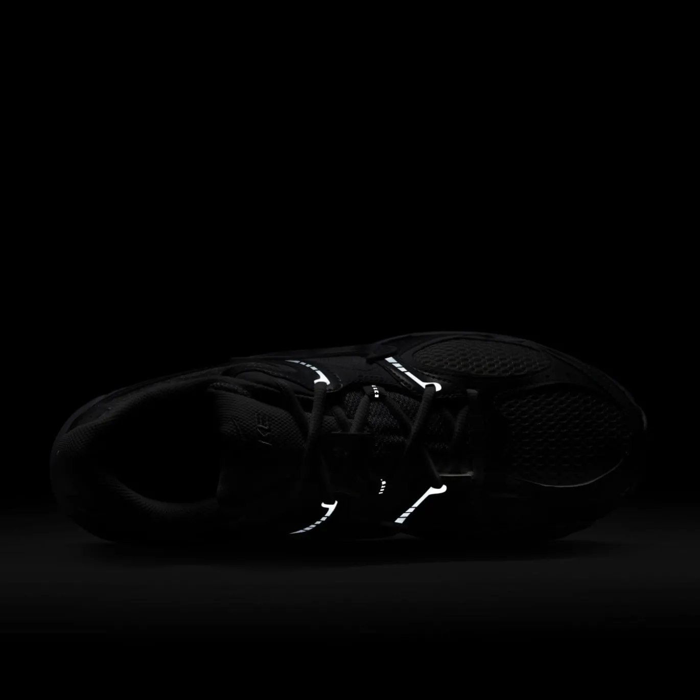 Nike V5 RNR Sneakers Wit