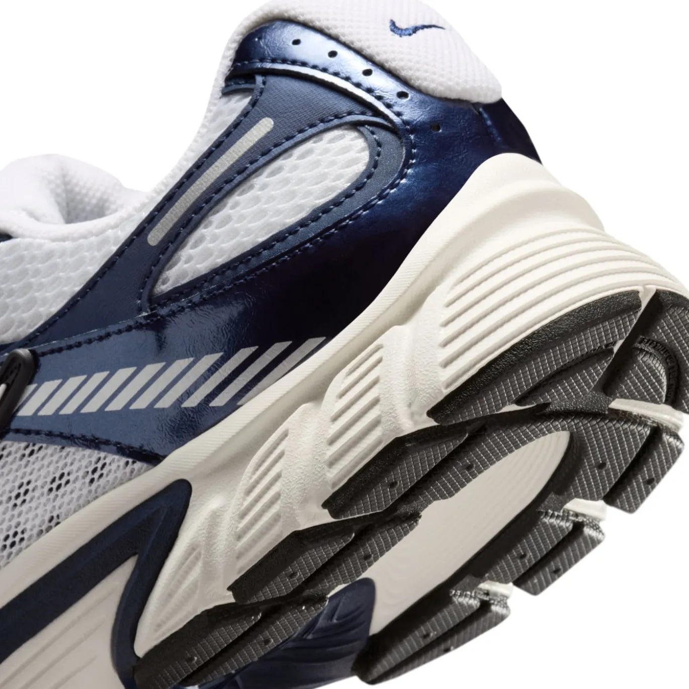Nike V5 RNR Sneakers Wit Donkerblauw