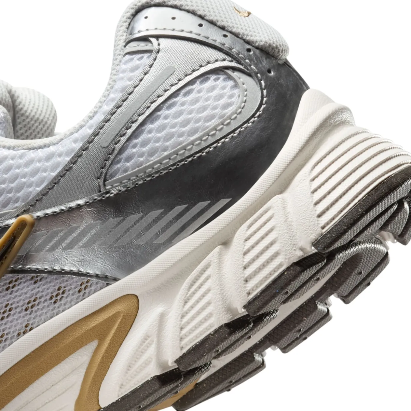 Nike V5 RNR Sneakers Wit Grijs Beige
