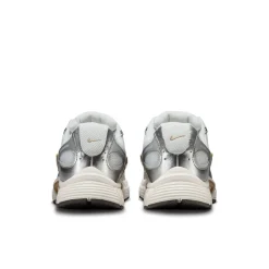 Nike V5 RNR Sneakers Wit Grijs Beige