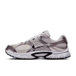 Nike V5 RNR Sneakers Wit Zilver Zwart