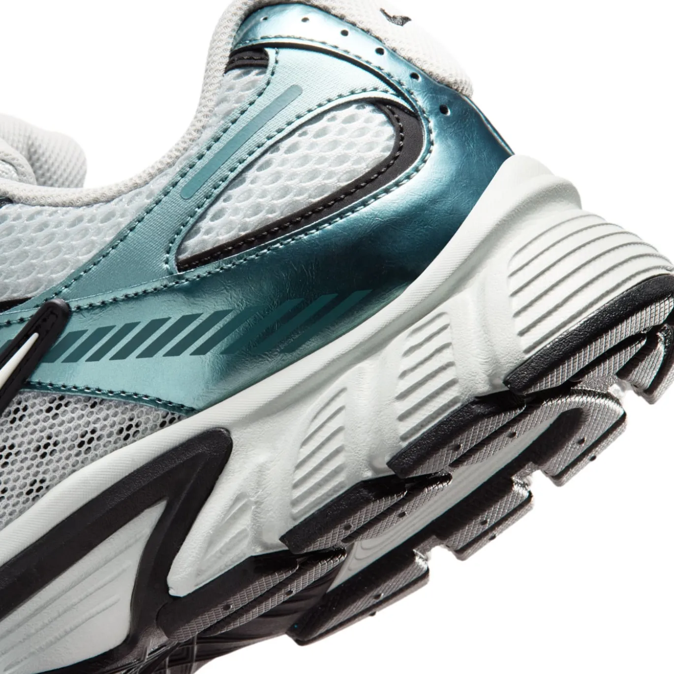 Nike V5 RNR Sneakers Wit Zwart Metallic Groen