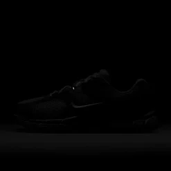Nike V5 RNR Suède Sneakers Wit Zwart Wit Beige
