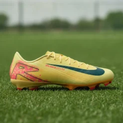 Nike Zoom Mercurial Vapor 16 Mbappé Academy Gras / Kunstgras Voetbalschoenen (MG) Geel Roze Oranje