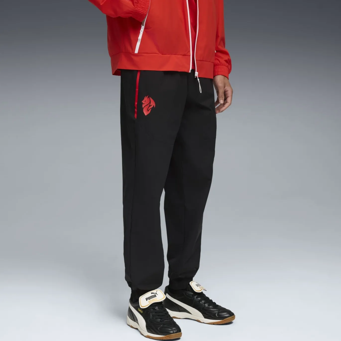 PUMA AC Milan Pumatech Woven Trainingspak Hooded Full-Zip 2025-2026 Zwart Rood