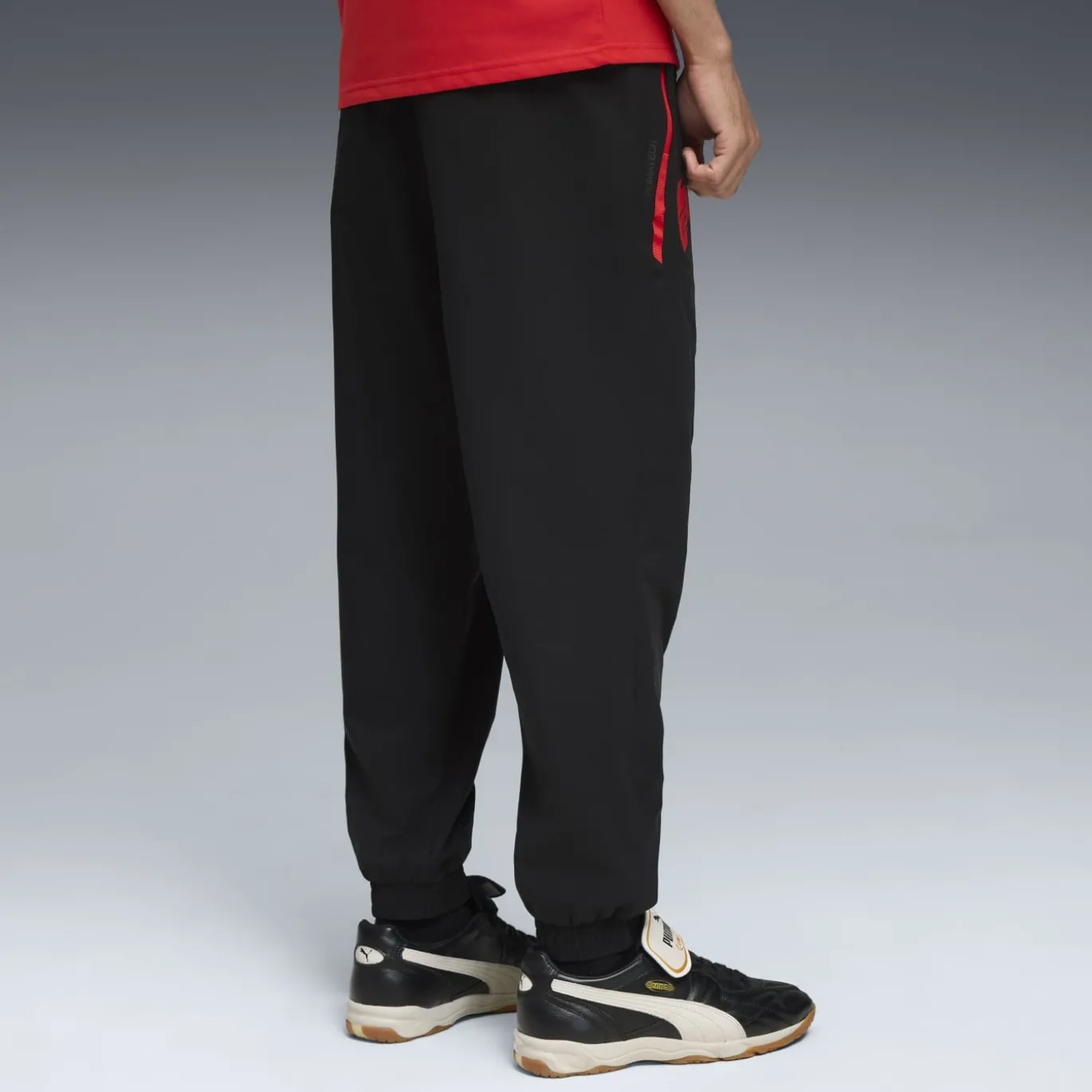 PUMA AC Milan Pumatech Woven Trainingspak Hooded Full-Zip 2025-2026 Zwart Rood