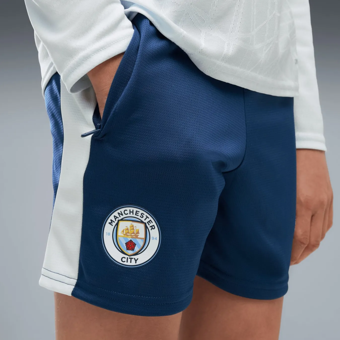 PUMA Manchester City Trainingsbroekje 2026-2027 Kids Donkerblauw Lichtblauw