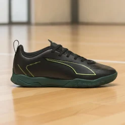 PUMA Ultra 6 Play Zaalvoetbalschoenen (IN) Kids Zwart Donkergroen Lichtgroen