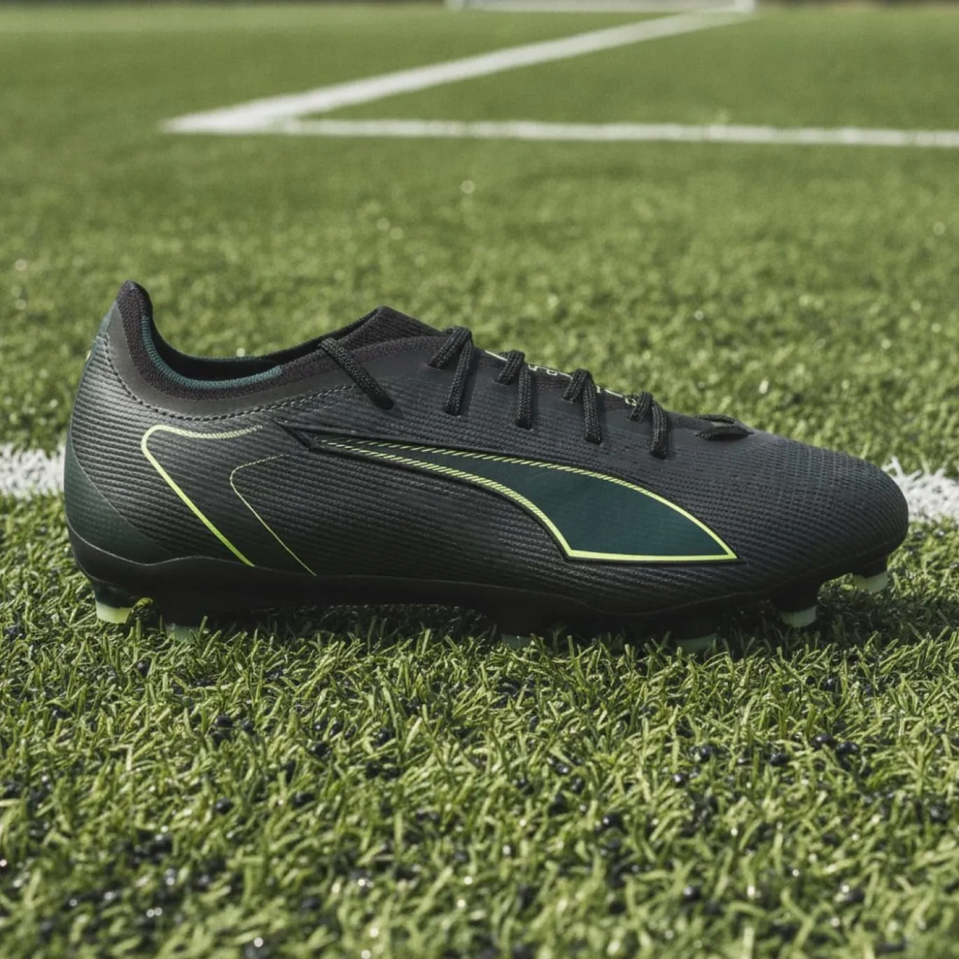 PUMA Ultra 6 Pro Gras / Kunstgras Voetbalschoenen (MG) Zwart Donkergroen Lichtgroen