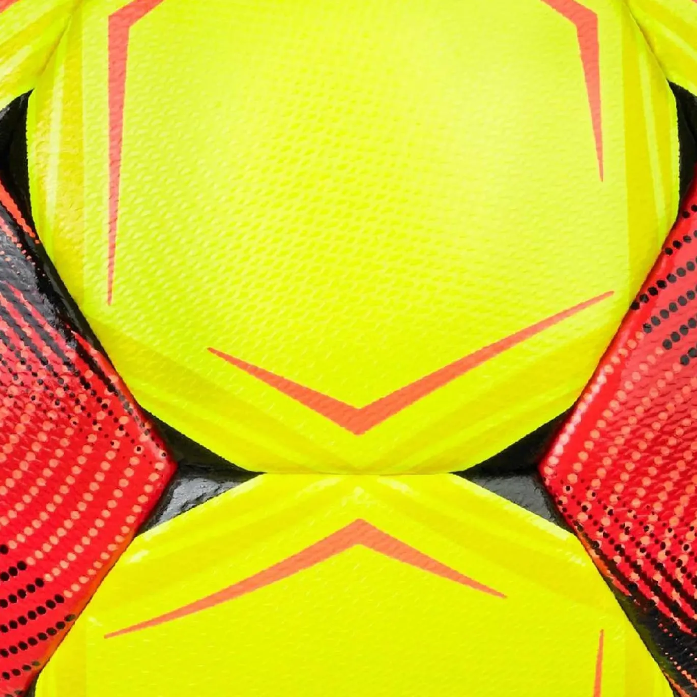 Select Flash Turf V26 Voetbal Maat 5 Geel Zwart Felrood
